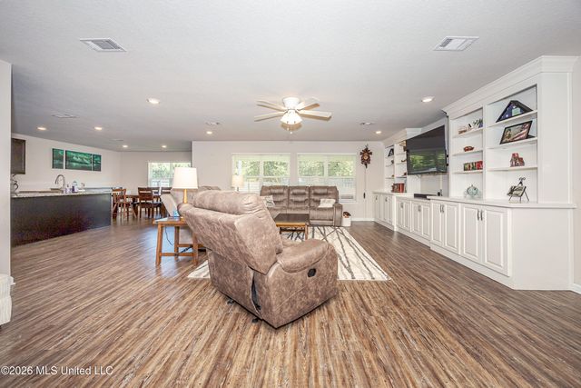9125 Bellewood Drive, Biloxi, MS 39532