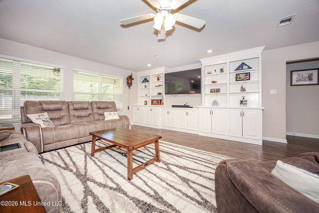 9125 Bellewood Drive, Biloxi, MS 39532