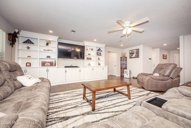 9125 Bellewood Drive, Biloxi, MS 39532