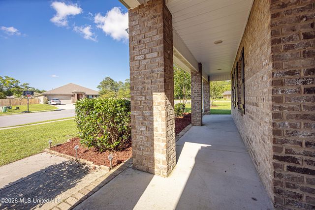 9125 Bellewood Drive, Biloxi, MS 39532