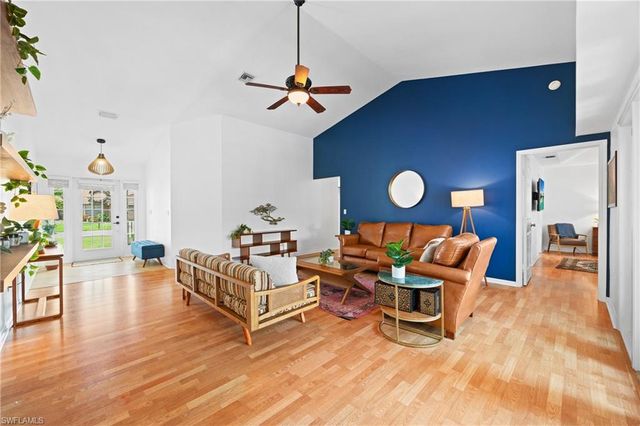 6872 Fairview ST, Fort Myers, FL 33966