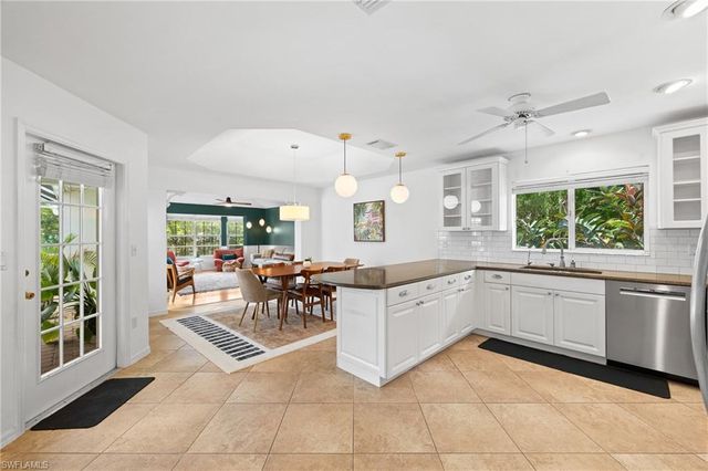 6872 Fairview ST, Fort Myers, FL 33966