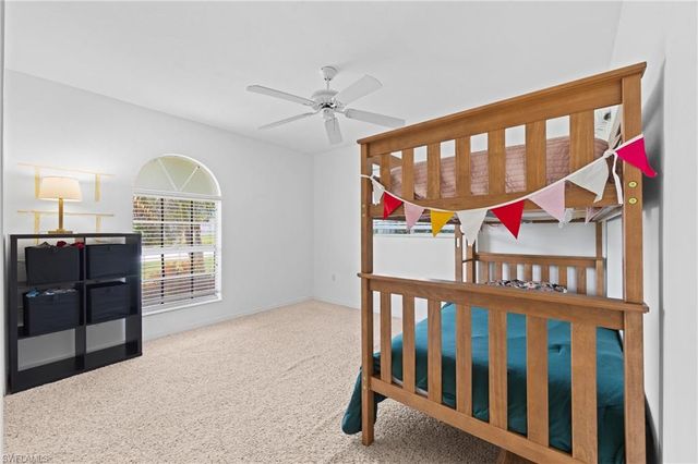 6872 Fairview ST, Fort Myers, FL 33966