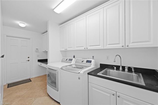 6872 Fairview ST, Fort Myers, FL 33966