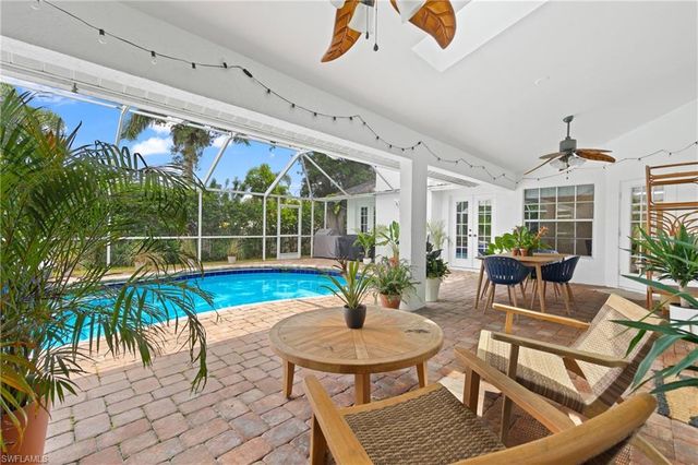 6872 Fairview ST, Fort Myers, FL 33966