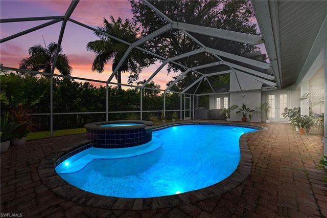 6872 Fairview ST, Fort Myers, FL 33966