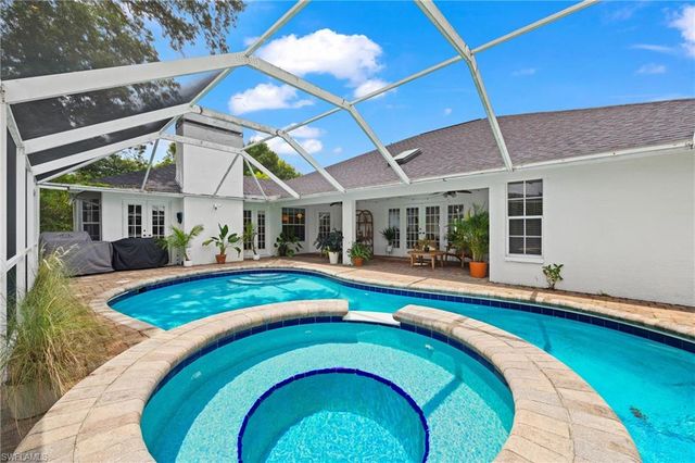 6872 Fairview ST, Fort Myers, FL 33966
