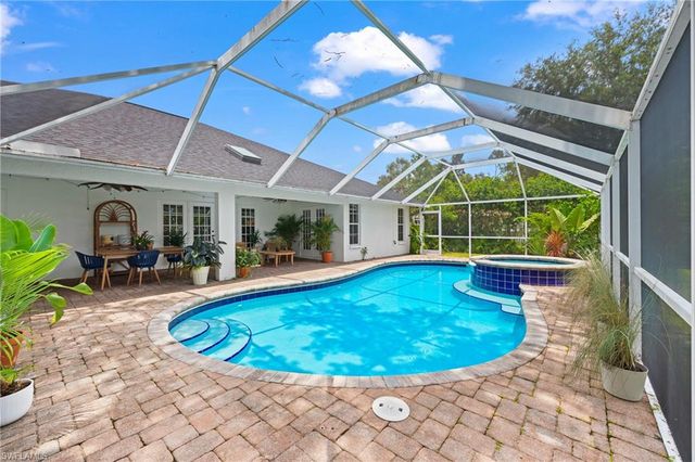 6872 Fairview ST, Fort Myers, FL 33966