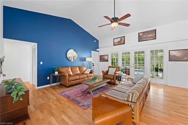 6872 Fairview ST, Fort Myers, FL 33966