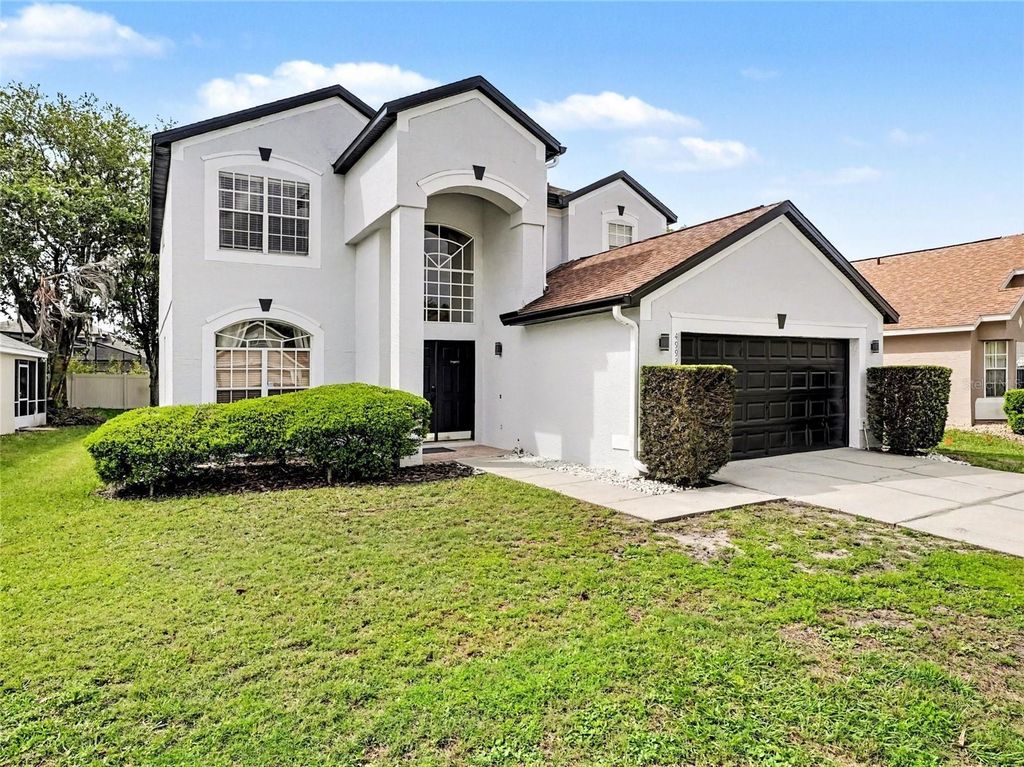 Image 3 of property listing at 4992 HOOK HOLLOW CIRCLE, Orlando, FL 32837