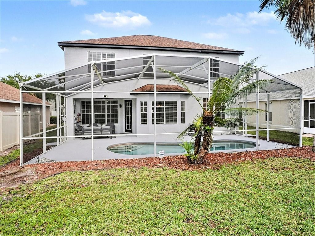 Image 27 of property listing at 4992 HOOK HOLLOW CIRCLE, Orlando, FL 32837