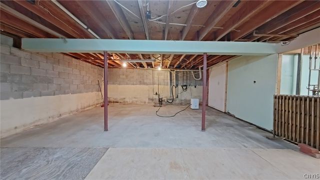 17 Marilyn Drive, Whitestown, NY 13492