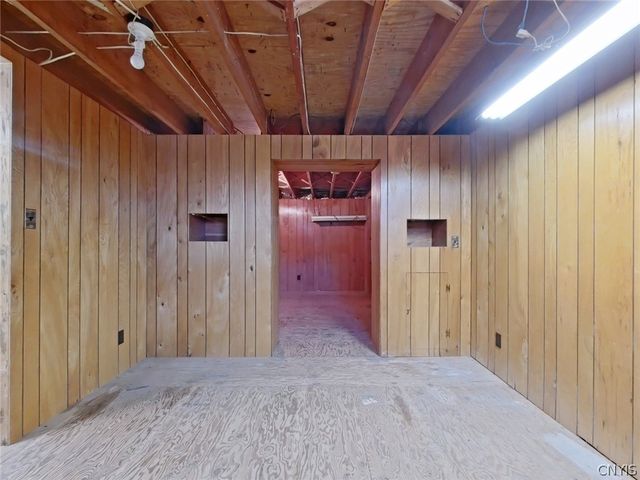 17 Marilyn Drive, Whitestown, NY 13492