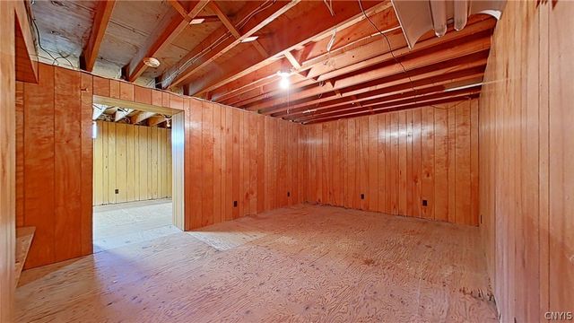 17 Marilyn Drive, Whitestown, NY 13492