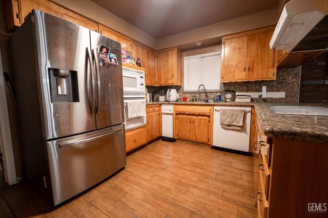 200 Electra Avenue, Bakersfield, CA 93308