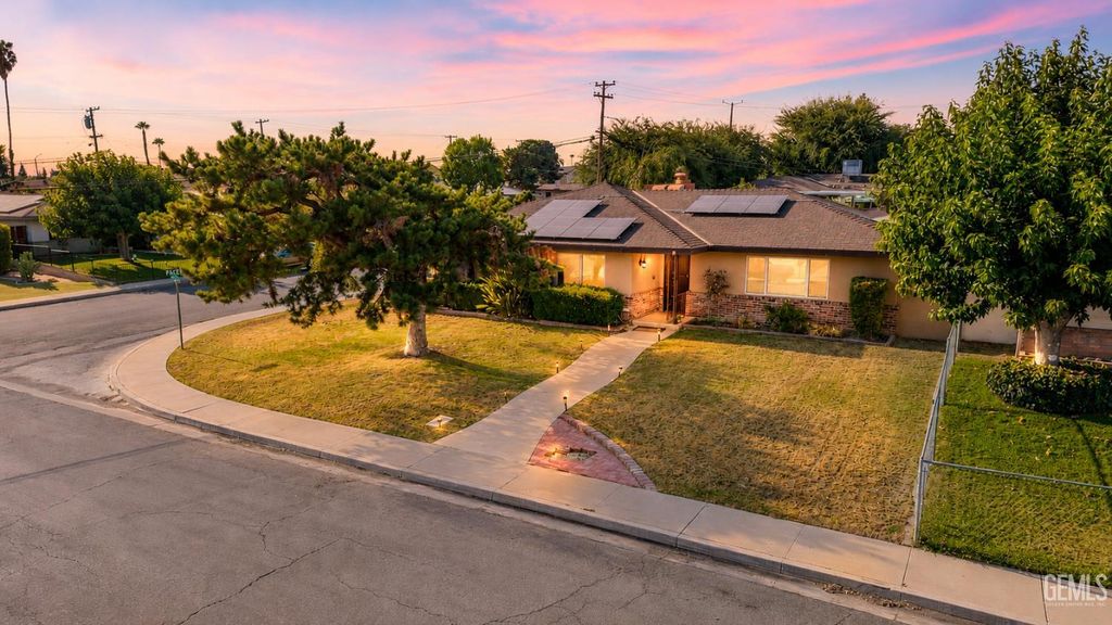 200 Electra Avenue, Bakersfield, CA 93308