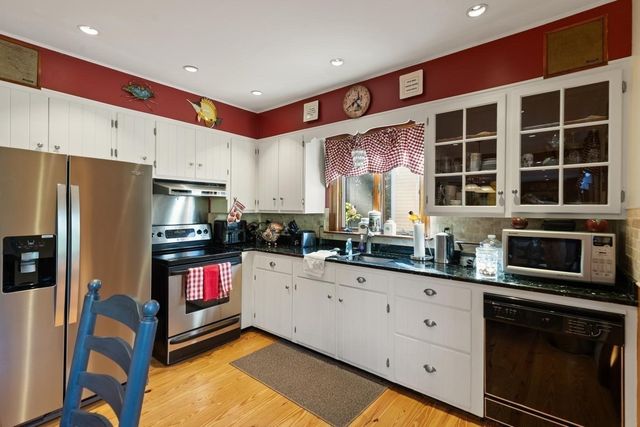 3 Spring Lane, Rockport, MA 01966