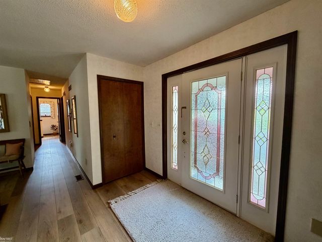 7432 River Road, Flushing, MI 48433