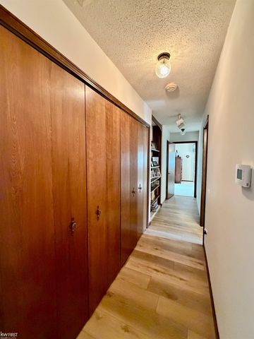 7432 River Road, Flushing, MI 48433