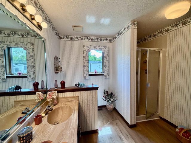 7432 River Road, Flushing, MI 48433