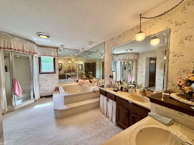 7432 River Road, Flushing, MI 48433