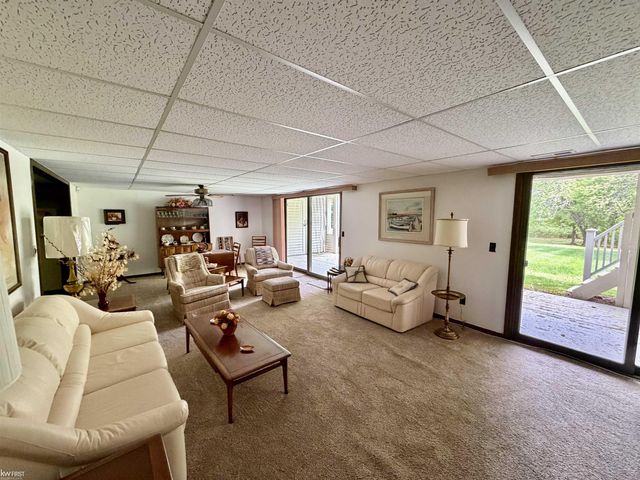 7432 River Road, Flushing, MI 48433