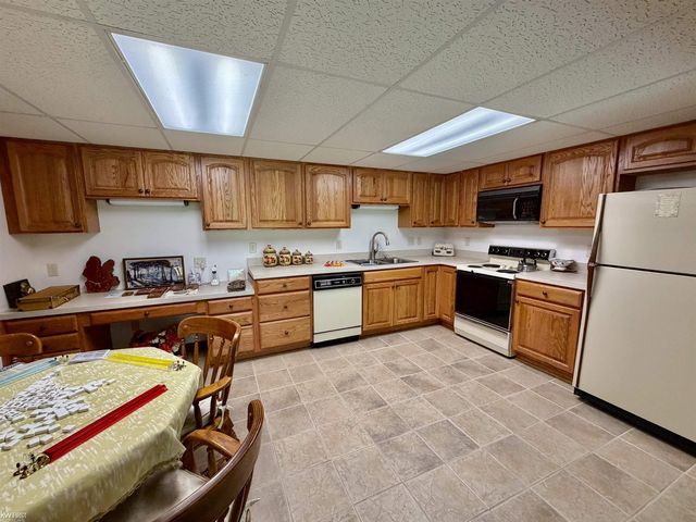 7432 River Road, Flushing, MI 48433