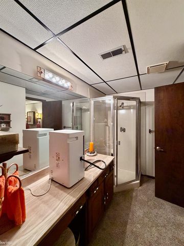 7432 River Road, Flushing, MI 48433
