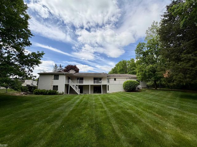 7432 River Road, Flushing, MI 48433