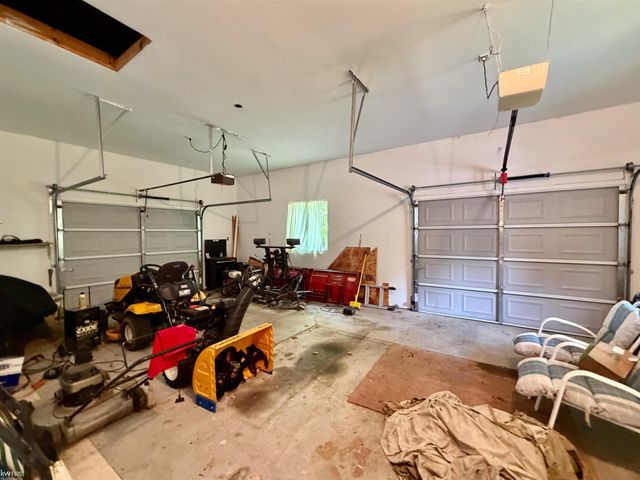 7432 River Road, Flushing, MI 48433