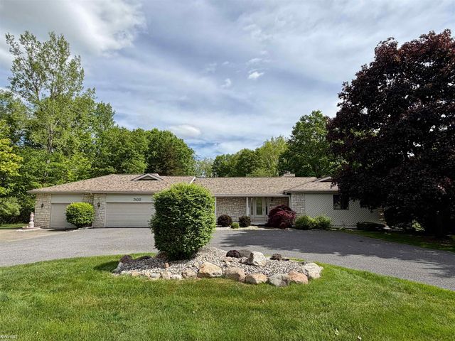 7432 River Road, Flushing, MI 48433