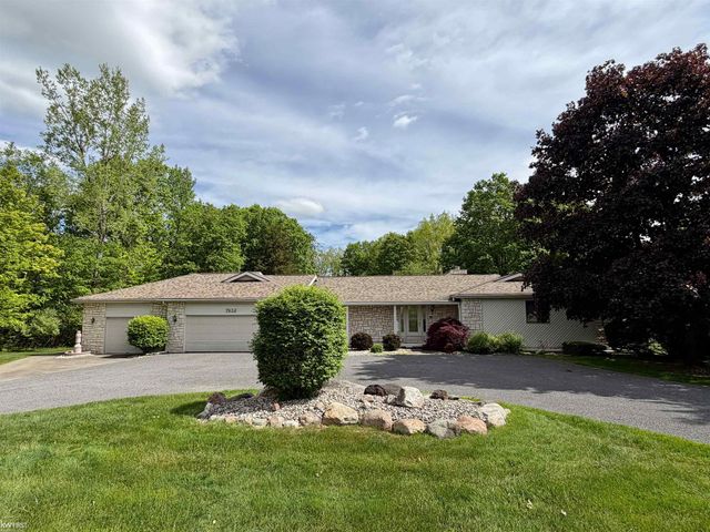 7432 River Road, Flushing, MI 48433