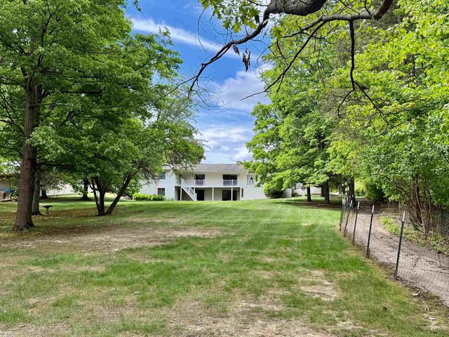 7432 River Road, Flushing, MI 48433