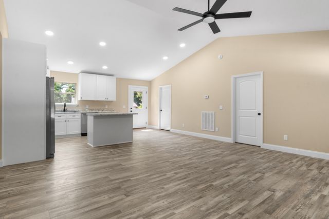 4956 Degree NW, Cleveland, TN 37312