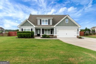 1215 Foster Road, Statham, GA 30666
