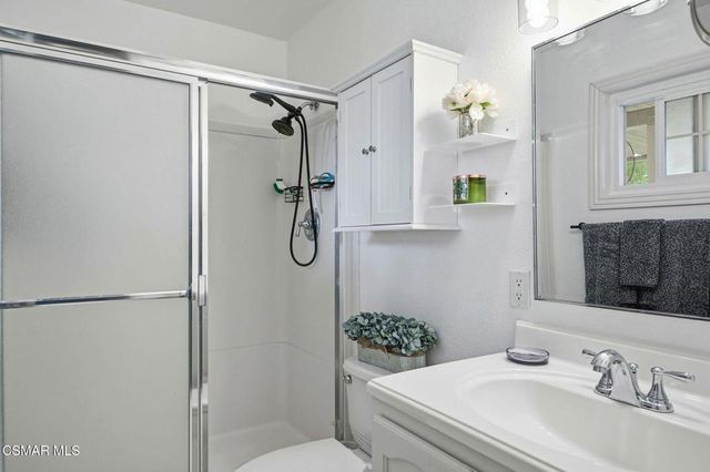 631 Kitty Street, Newbury Park, CA 91320