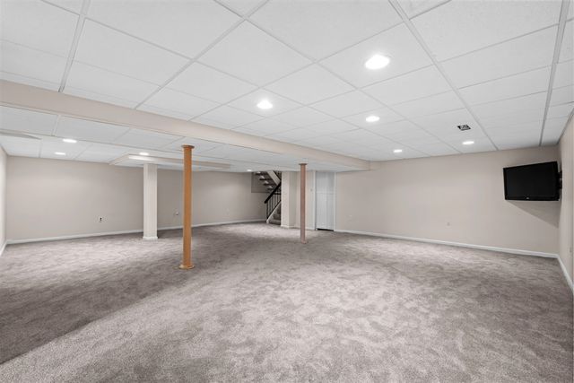 5327 Fairway Court, West Bloomfield, MI 48323