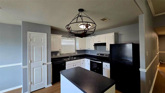7122 Sunrise Hill Lane, Richmond, TX 77469