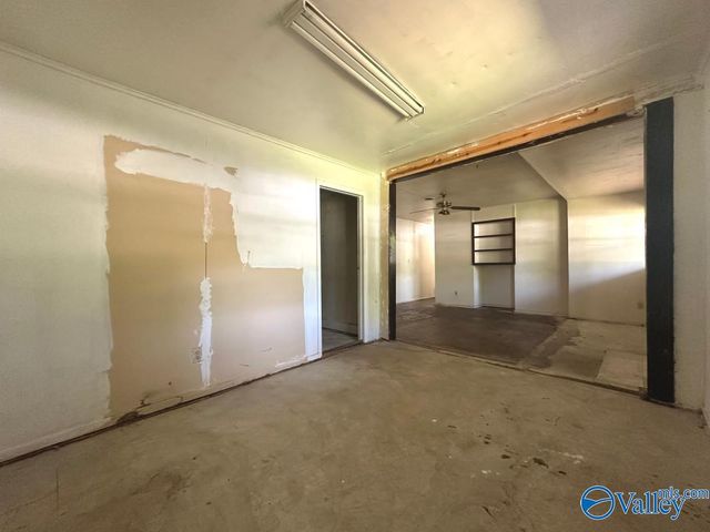 2419 Tuxedo Drive NW, Huntsville, AL 35810