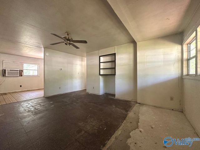 2419 Tuxedo Drive NW, Huntsville, AL 35810