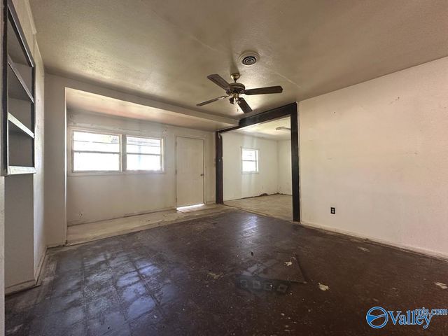 2419 Tuxedo Drive NW, Huntsville, AL 35810