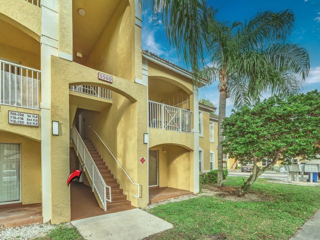 5560 NW 61st Street 707, Coconut Creek, FL 33073