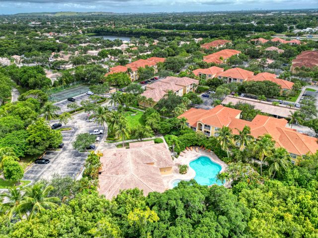 5560 NW 61st Street 707, Coconut Creek, FL 33073