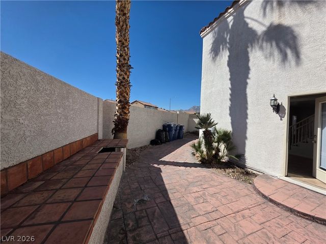 8829 CORNWALL GLEN Avenue, Las Vegas, NV 89129
