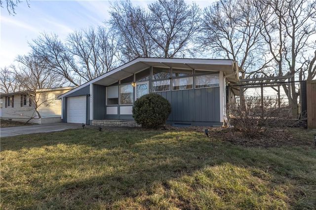 7903 NW Avalon Street, Kansas City, MO 64152