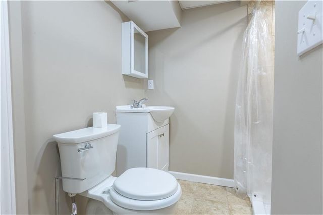 7903 NW Avalon Street, Kansas City, MO 64152