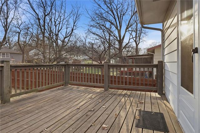 11709 E 77th Terrace, Raytown, MO 64138