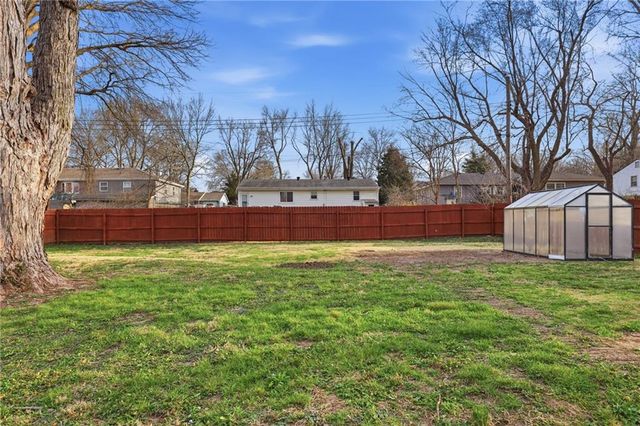 11709 E 77th Terrace, Raytown, MO 64138