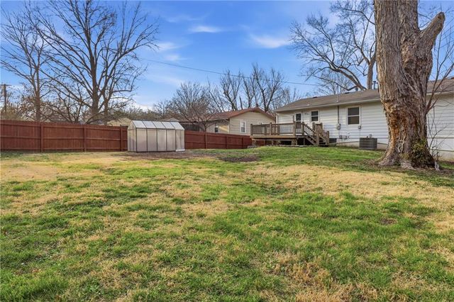 11709 E 77th Terrace, Raytown, MO 64138