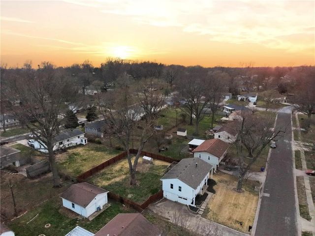 11709 E 77th Terrace, Raytown, MO 64138